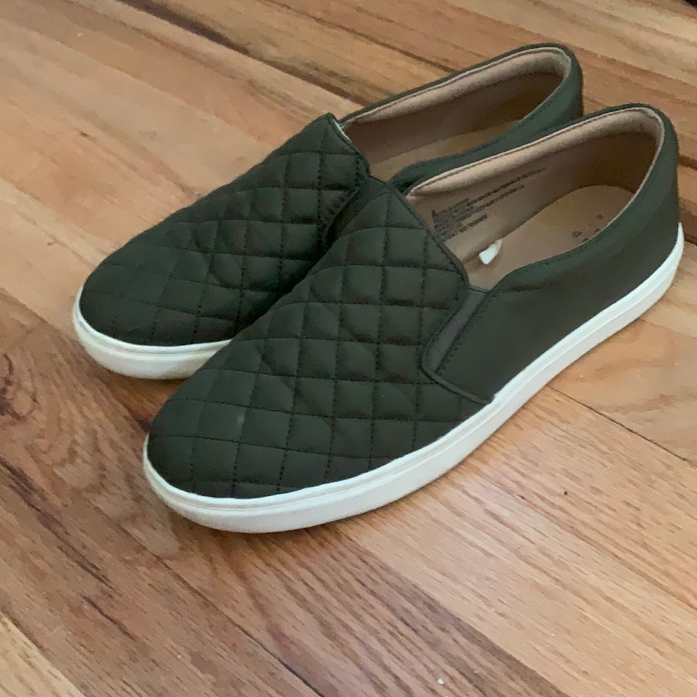 Pleather army green shoes